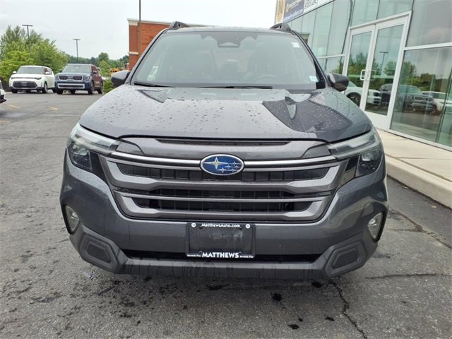 Used 2025 Subaru Forester Limited image 8