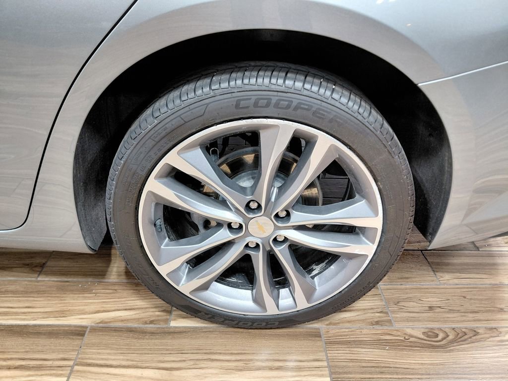 Used 2024 Chevrolet Malibu LT FWD image 13