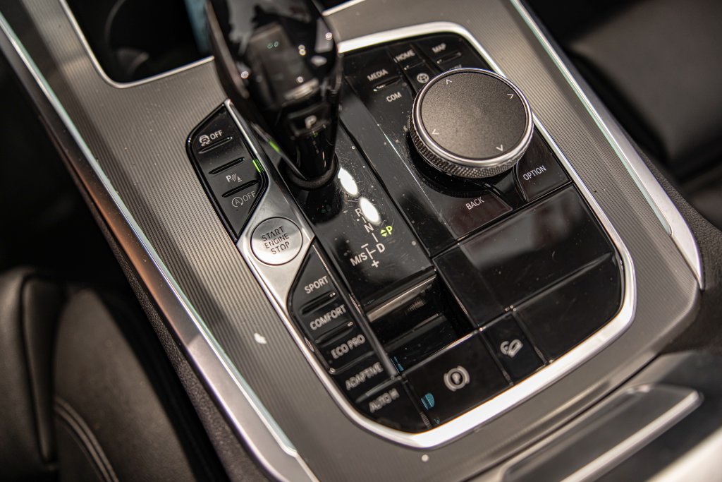 Used 2019 BMW X5 xDrive40i w/ Convenience Package AWD/4WD image 29