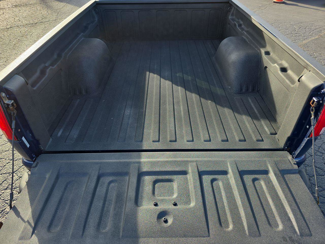 Used 1998 Chevrolet S10 Pickup LS w/ Preferred Equipment Group image 15