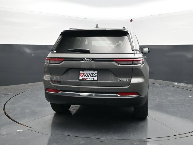New 2027 Jeep Grand Cherokee Laredo X AWD/4WD image 8