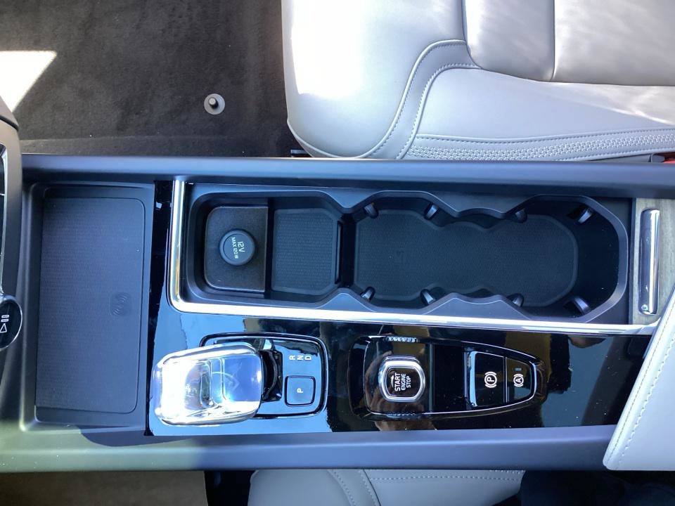 New 2027 Volvo XC60 B5 Plus AWD/4WD image 20