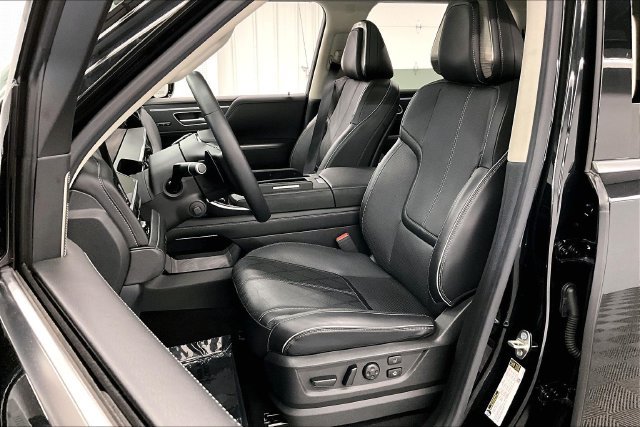 Used 2025 INFINITI QX80 Sensory AWD/4WD image 24