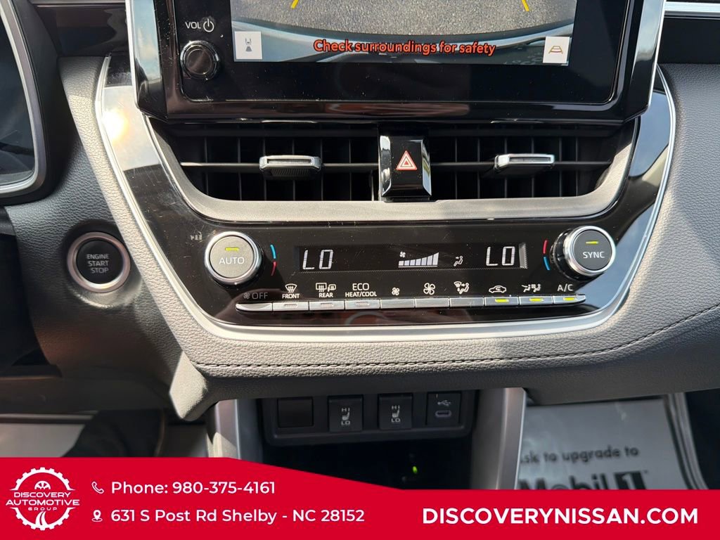 Used 2023 Toyota Corolla Cross XLE w/ Convenience Package FWD image 18
