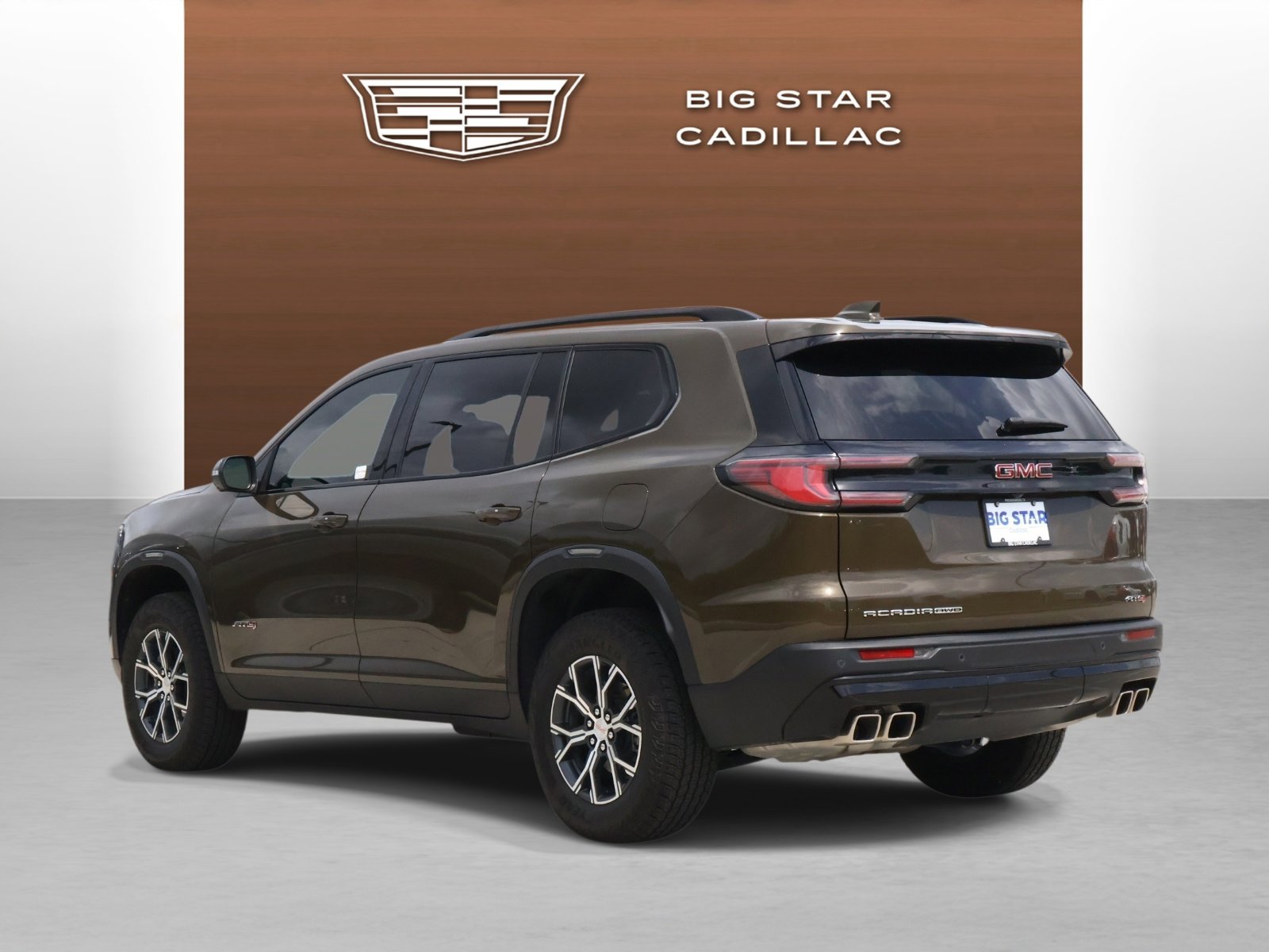Used 2024 GMC Acadia AT4 w/ Luxury Package image 3