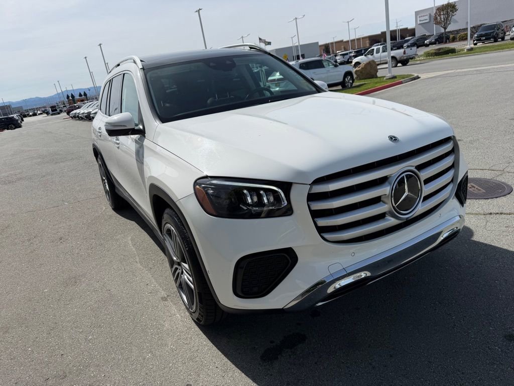 Used 2024 Mercedes-Benz GLS 450 4MATIC image 8