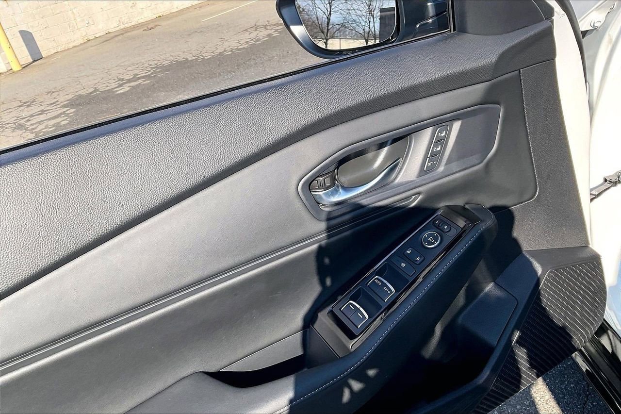 Used 2024 Honda Accord Touring image 28