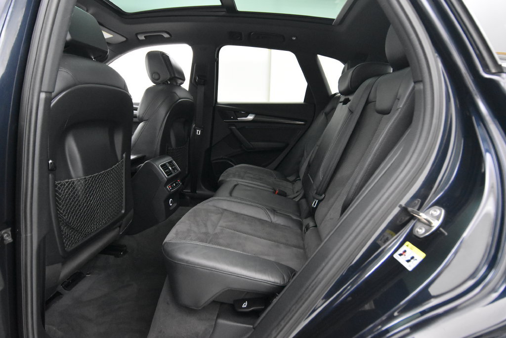 Used 2018 Audi SQ5 Premium Plus w/ S Sport Package AWD/4WD image 28
