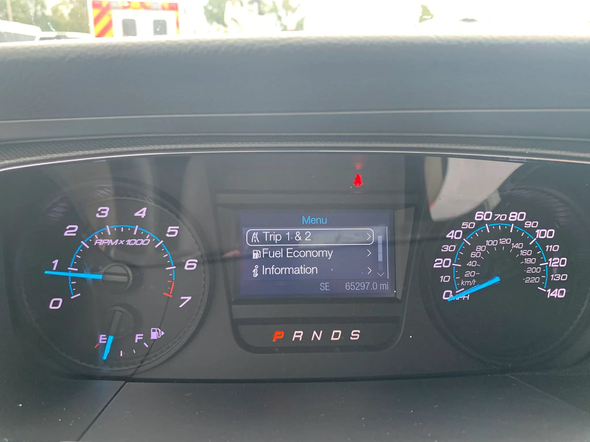 Used 2019 Ford Taurus SE FWD image 11