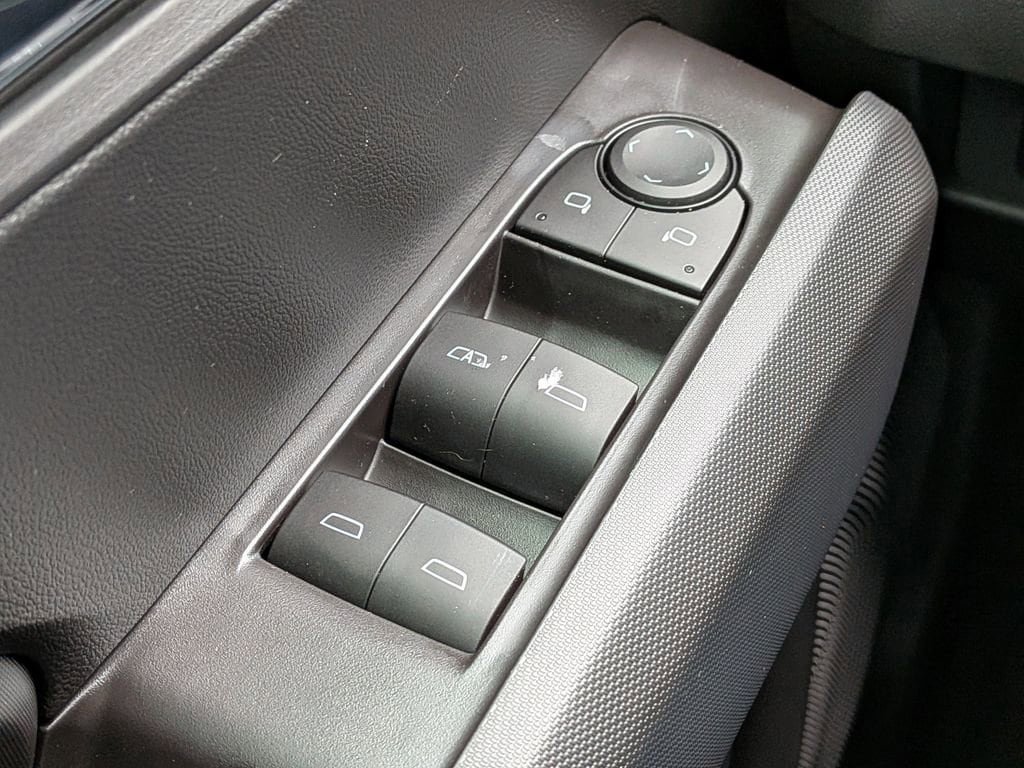New 2026 GMC Canyon Elevation w/ Convenience Package image 25