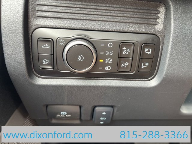 New 2026 Ford F250 Lariat w/ Black Appearance Package image 18