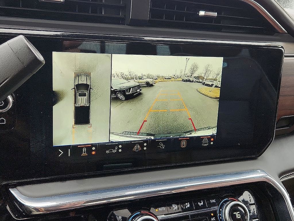 Certified 2025 GMC Sierra 2500 Denali Ultimate AWD/4WD image 17
