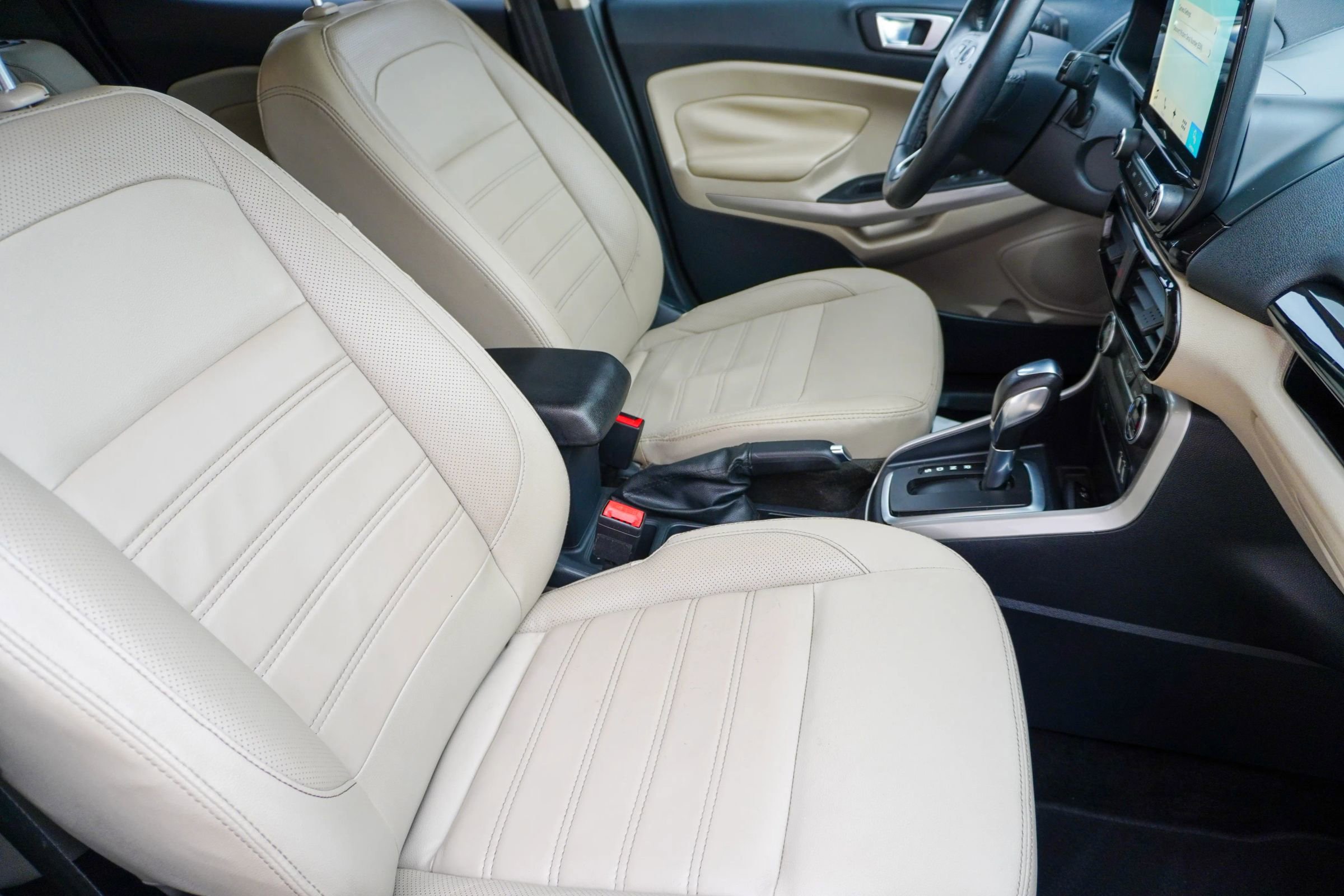 Used 2018 Ford EcoSport Titanium image 21