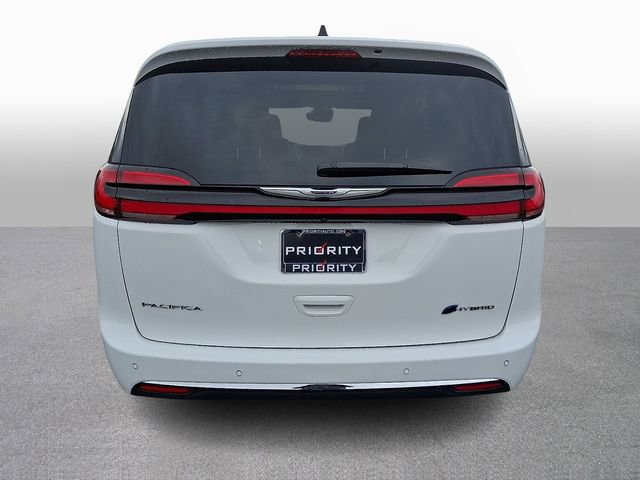 Used 2024 Chrysler Pacifica Pinnacle image 5