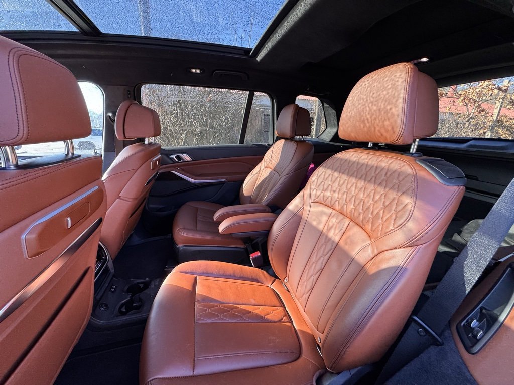 Used 2023 BMW X7 xDrive40i image 8