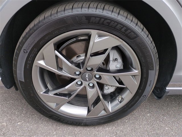 Certified 2025 Genesis Electrified GV70 Advanced image 11