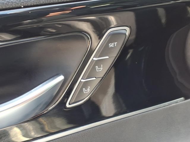 Used 2020 Kia Sorento SX AWD/4WD image 11