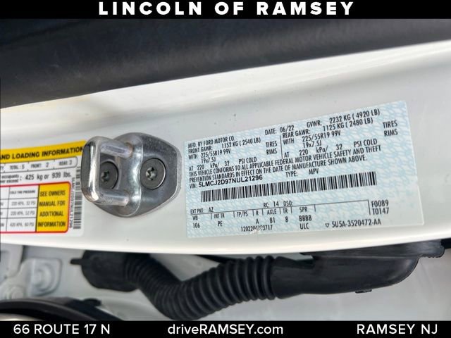 Used 2022 Lincoln Corsair Reserve w/ Equipment Group 201A AWD/4WD image 10