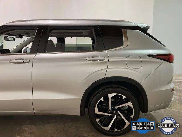 Used 2025 Mitsubishi Outlander SEL image 97