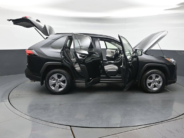 Certified 2025 Toyota RAV4 XLE AWD/4WD image 50