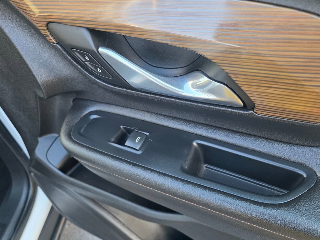 Used 2020 GMC Terrain SLE image 41