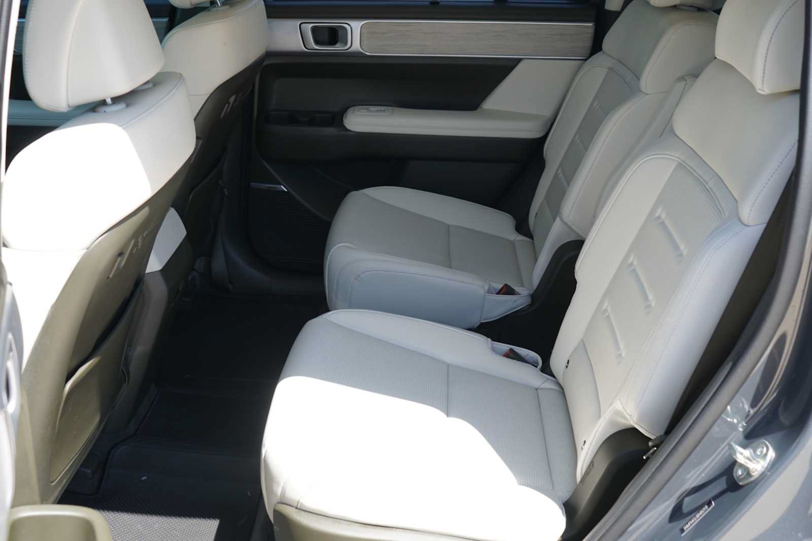 Used 2024 Hyundai Santa Fe Calligraphy FWD image 21