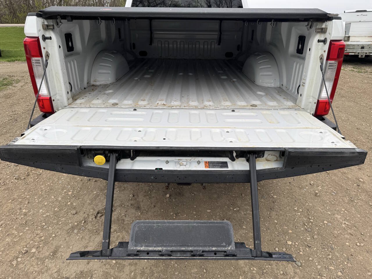 Used 2017 Ford F350 XLT w/ XLT Value Package AWD/4WD image 10
