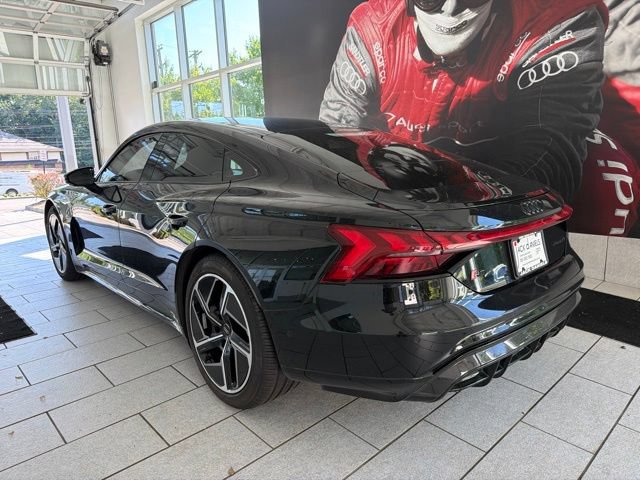 Used 2024 Audi RS e-tron GT w/ Carbon Performance Package AWD/4WD image 3