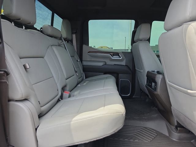 Used 2022 Chevrolet Silverado 1500 LT Trail Boss w/ LT Trail Boss Premium Package AWD/4WD image 14