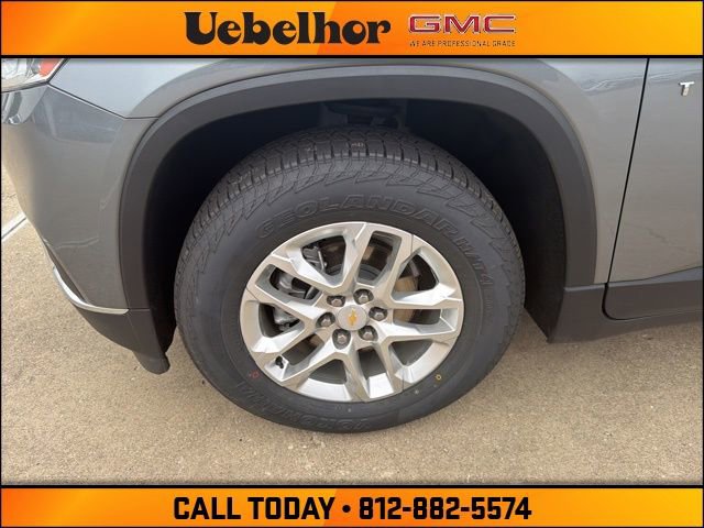 Used 2021 Chevrolet Traverse LT AWD/4WD image 16