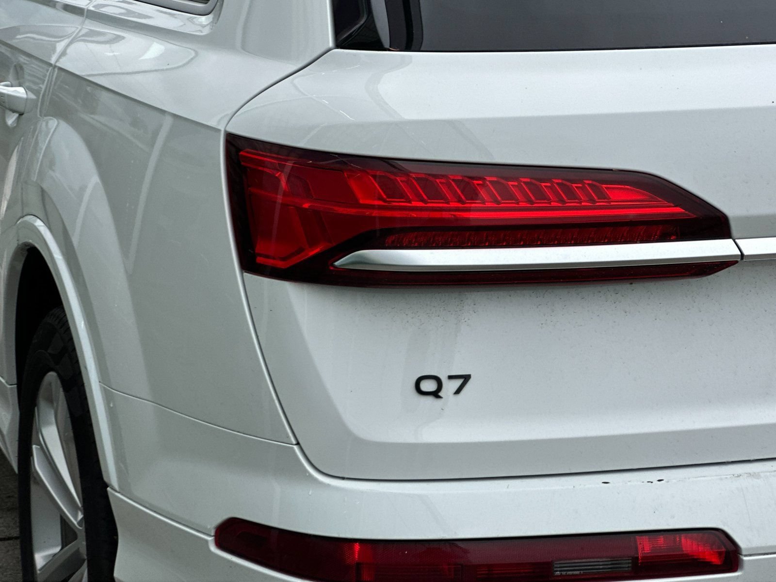 Used 2025 Audi Q7 3.0T Premium Plus AWD/4WD image 25