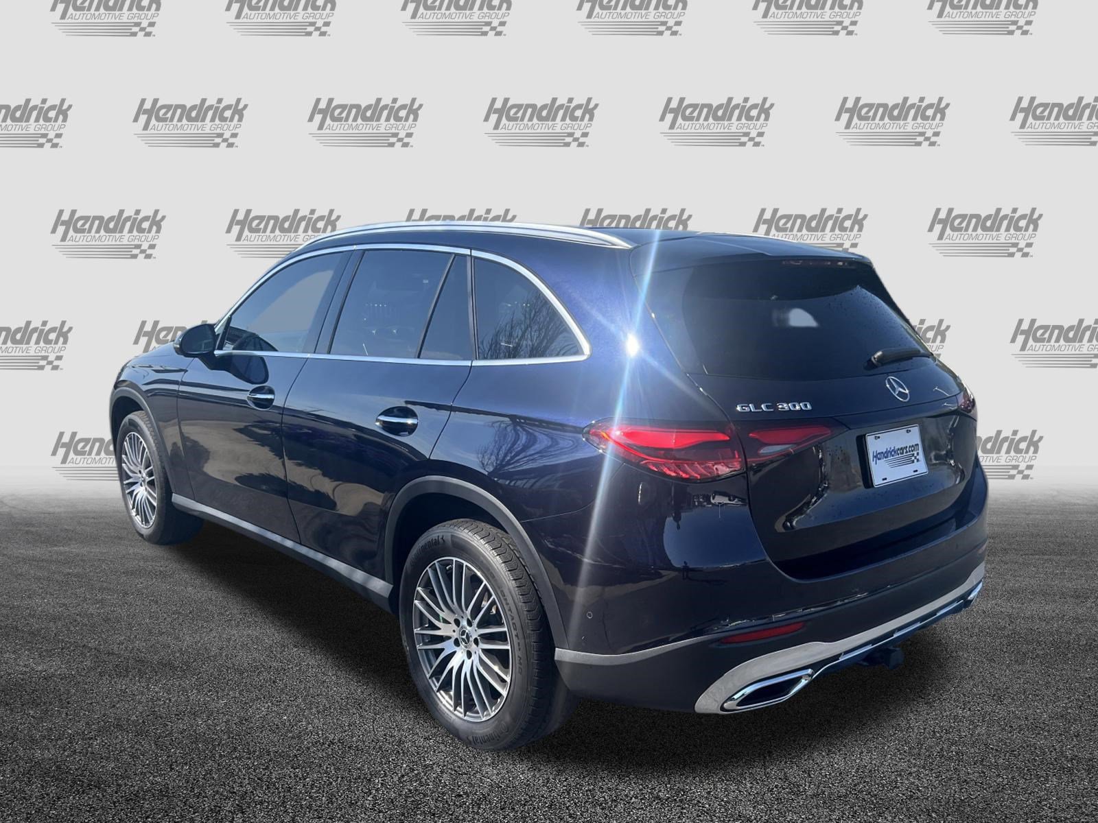 Used 2024 Mercedes-Benz GLC 300 4MATIC image 8