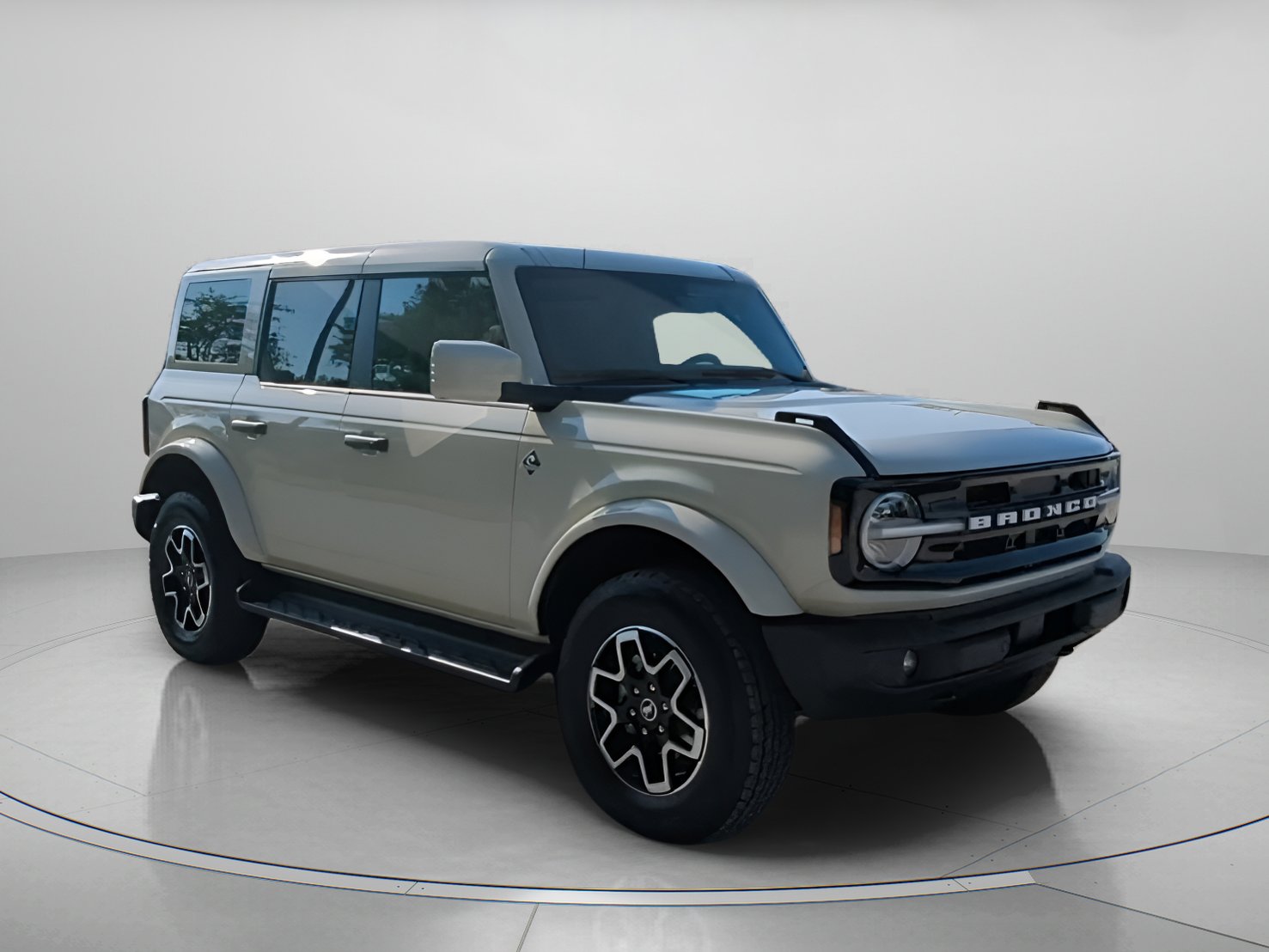 New 2026 Ford Bronco Outer Banks AWD/4WD image 2