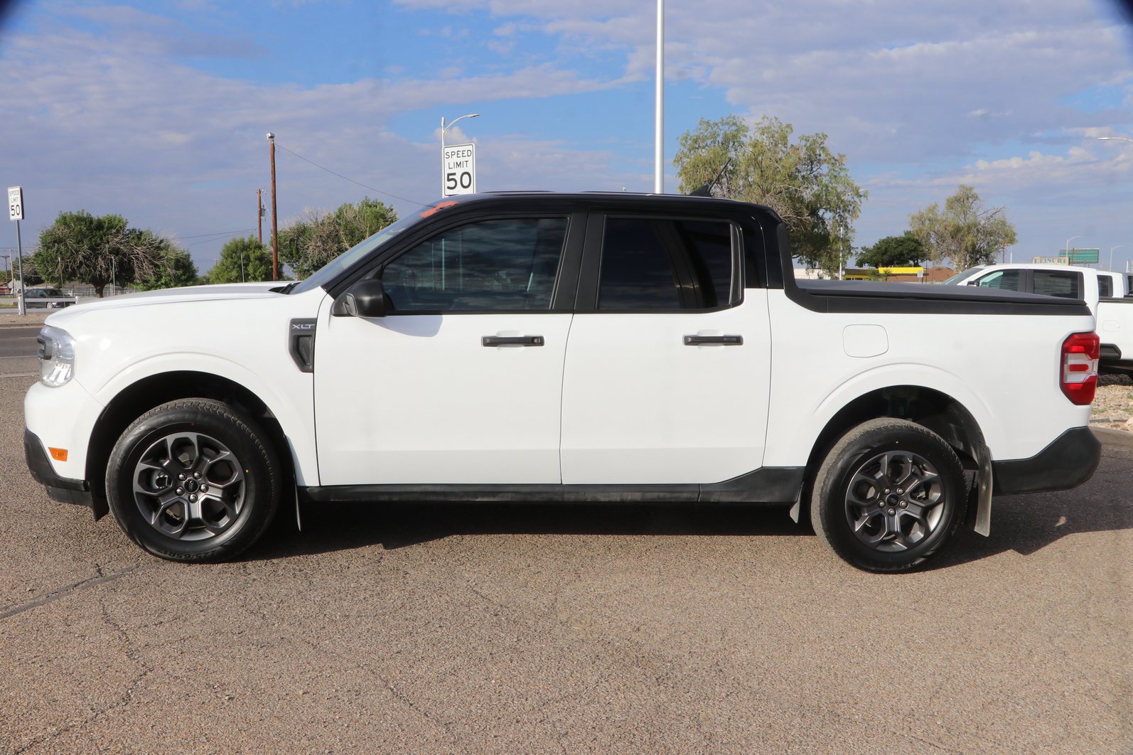 Used 2024 Ford Maverick XLT FWD image 4
