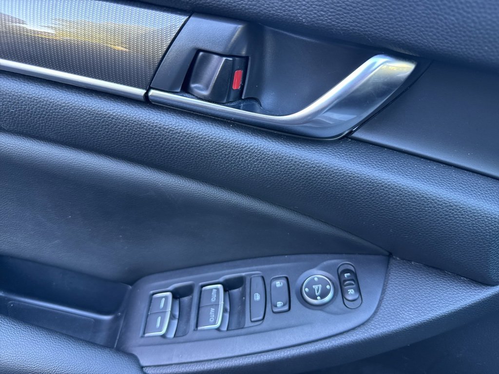 Used 2019 Honda Accord Sport image 24