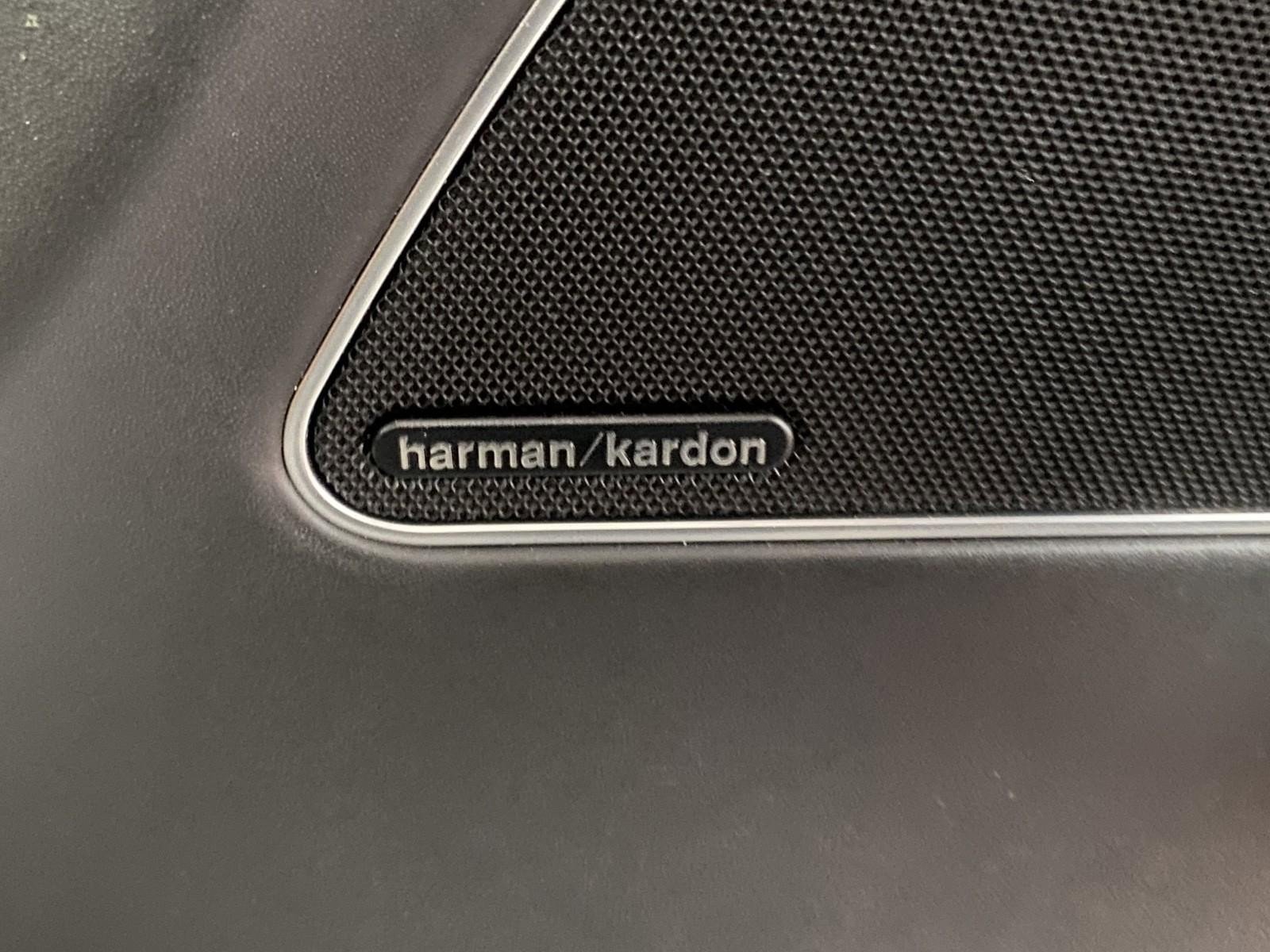 Used 2017 Maserati Levante S image 10