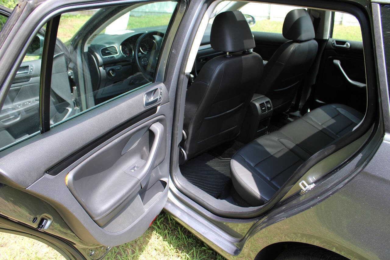 Used 2013 Volkswagen Jetta SE image 23