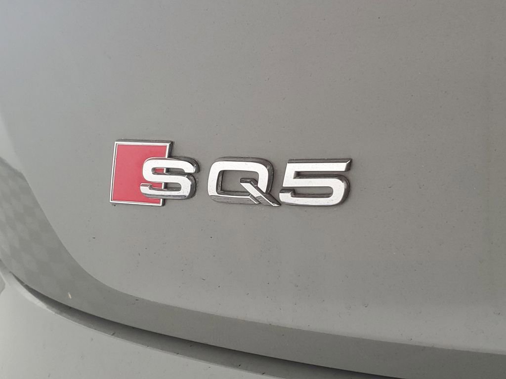 Used 2021 Audi SQ5 Premium Plus w/ Premium Plus Package image 31