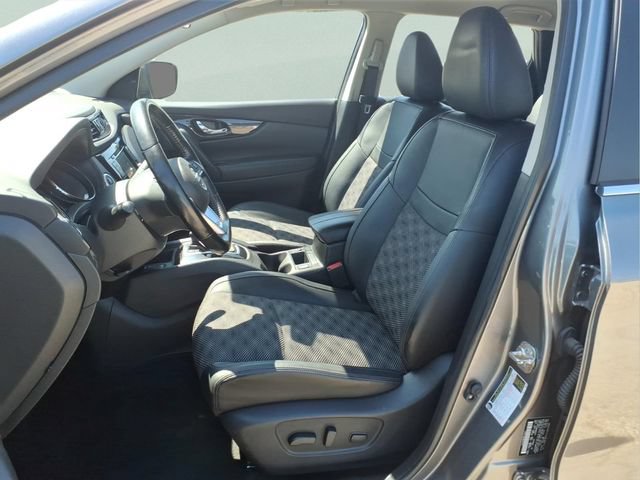 Used 2022 Nissan Rogue Sport SV w/ Technology Package AWD/4WD image 12