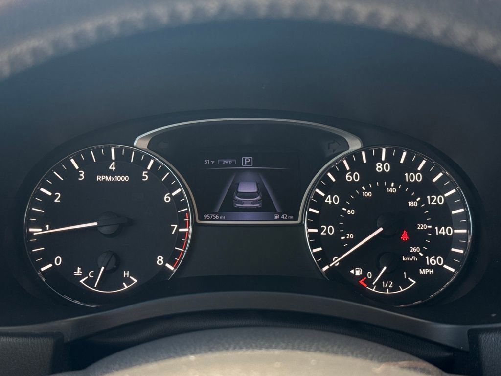 Used 2016 Nissan Pathfinder SV image 31