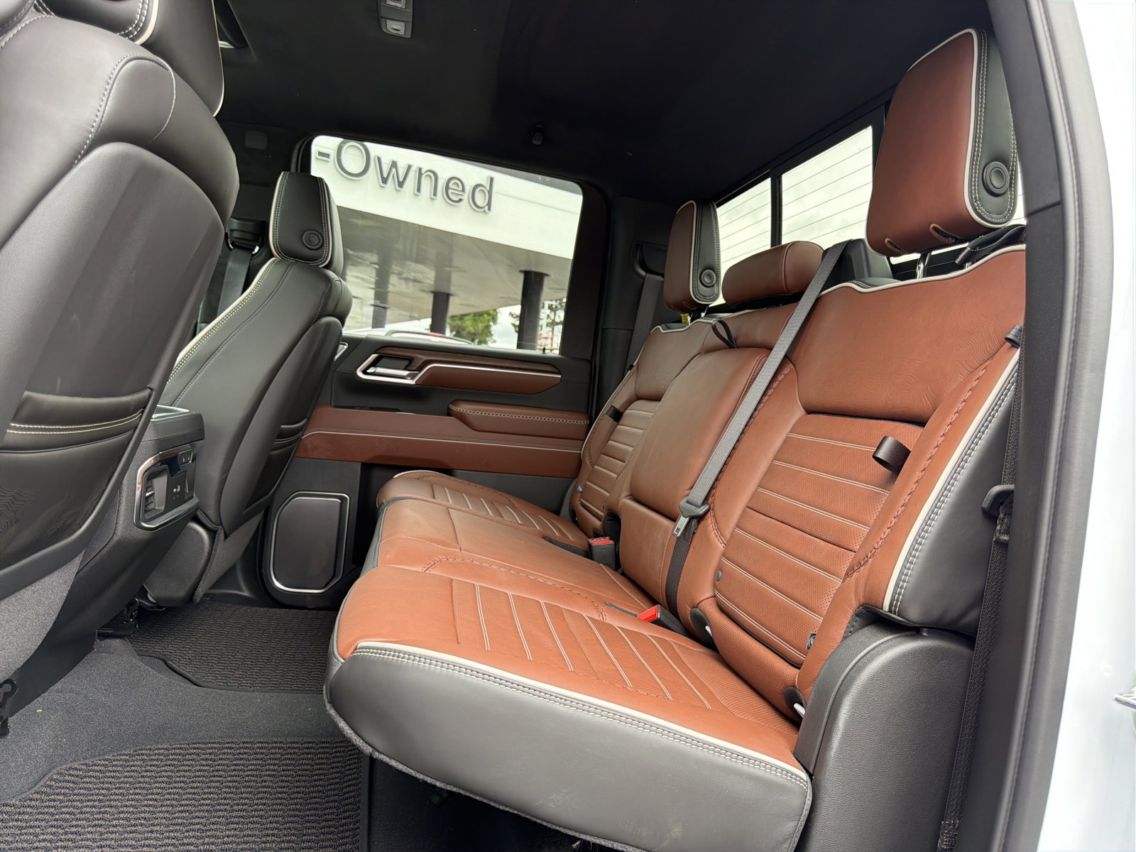 New 2026 GMC Sierra 3500 Denali Ultimate AWD/4WD image 30
