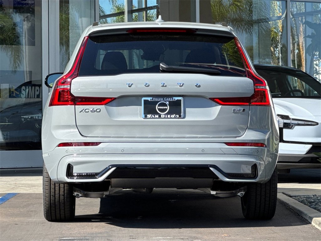 New 2026 Volvo XC60 B5 Ultra image 4