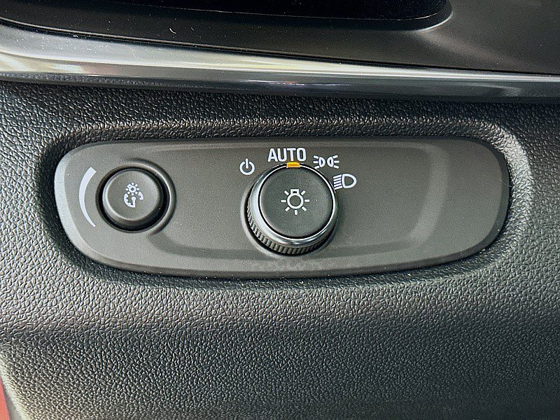 Used 2024 Buick Envista Preferred w/ Convenience I Package FWD image 19