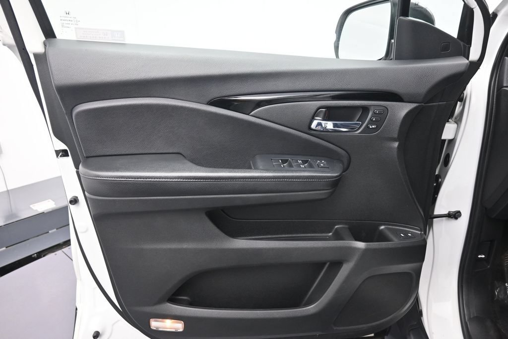 Used 2020 Honda Passport Touring image 9