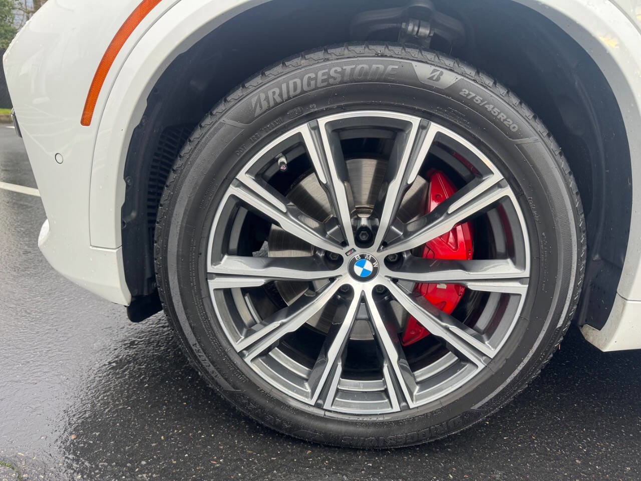 Used 2022 BMW X5 xDrive40i w/ M Sport Package image 24