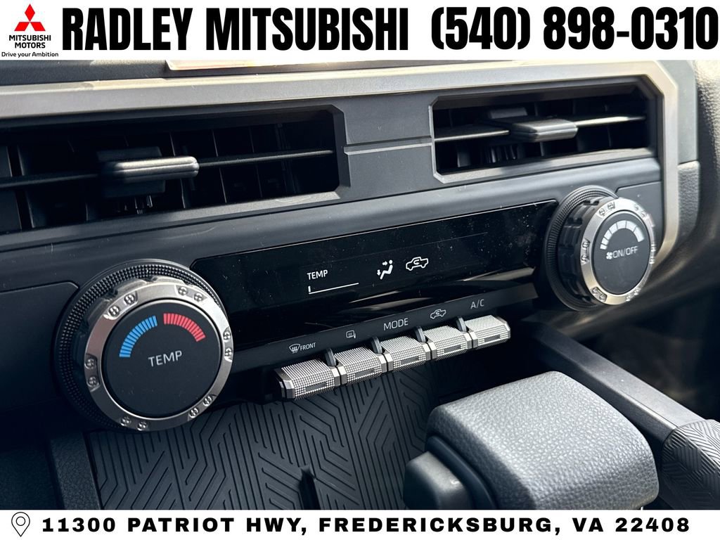 Used 2024 Toyota Tacoma SR image 10