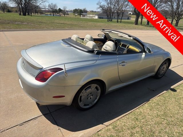 Used 2005 Lexus SC 430 Convertible image 3