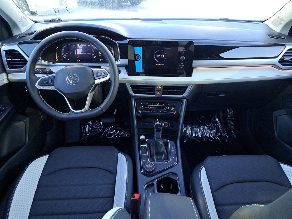 New 2025 Volkswagen Taos SEL image 6