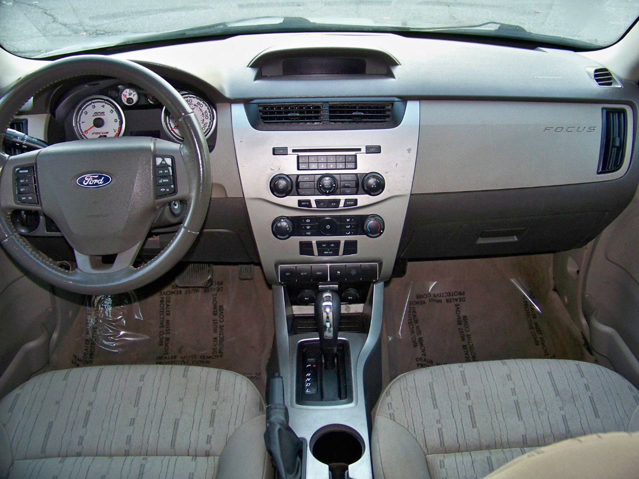 Used 2010 Ford Focus SE image 20