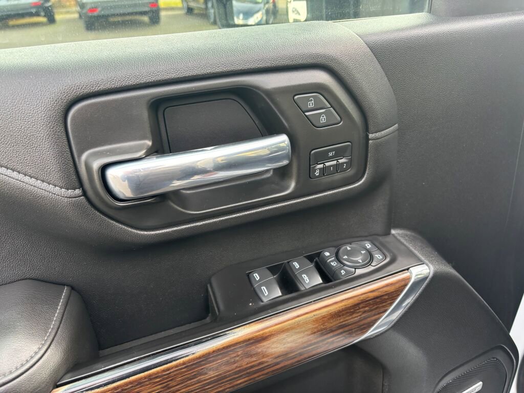 Used 2020 Chevrolet Silverado 3500 High Country w/ Z71 Off-Road Package image 19